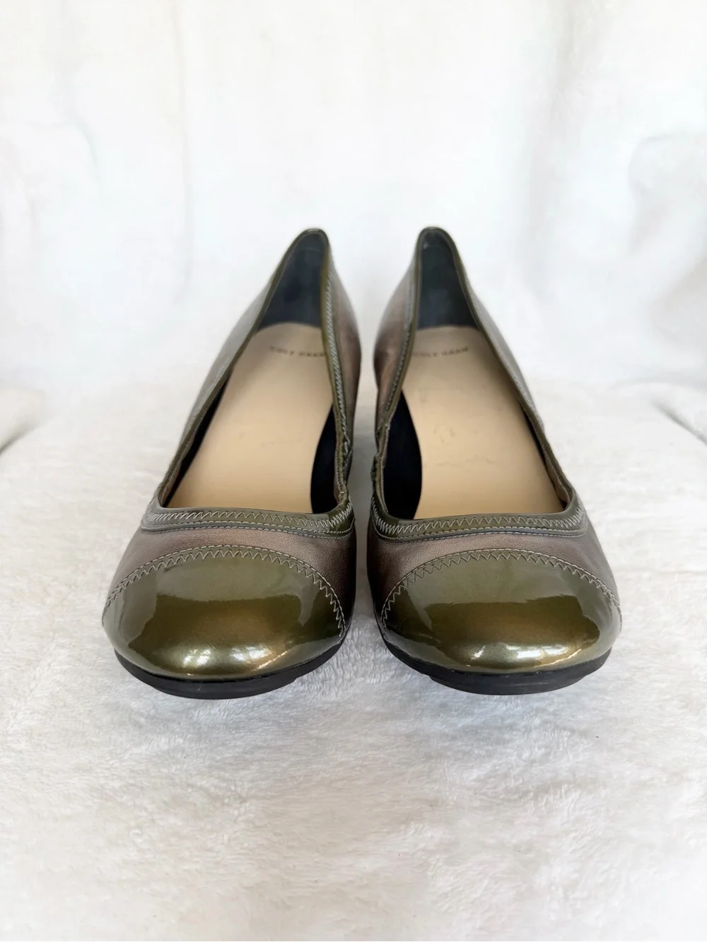 Cole Haan Milly Womens Size 9.5 B Silver/Green Leather Cap Toe Wedge Pumps Shoes